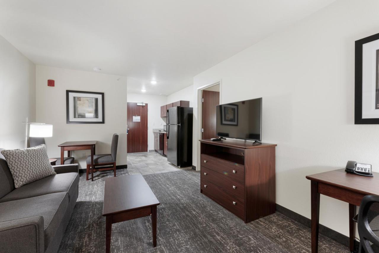 Cobblestone Hotel & Suites - Urbana Bagian luar foto