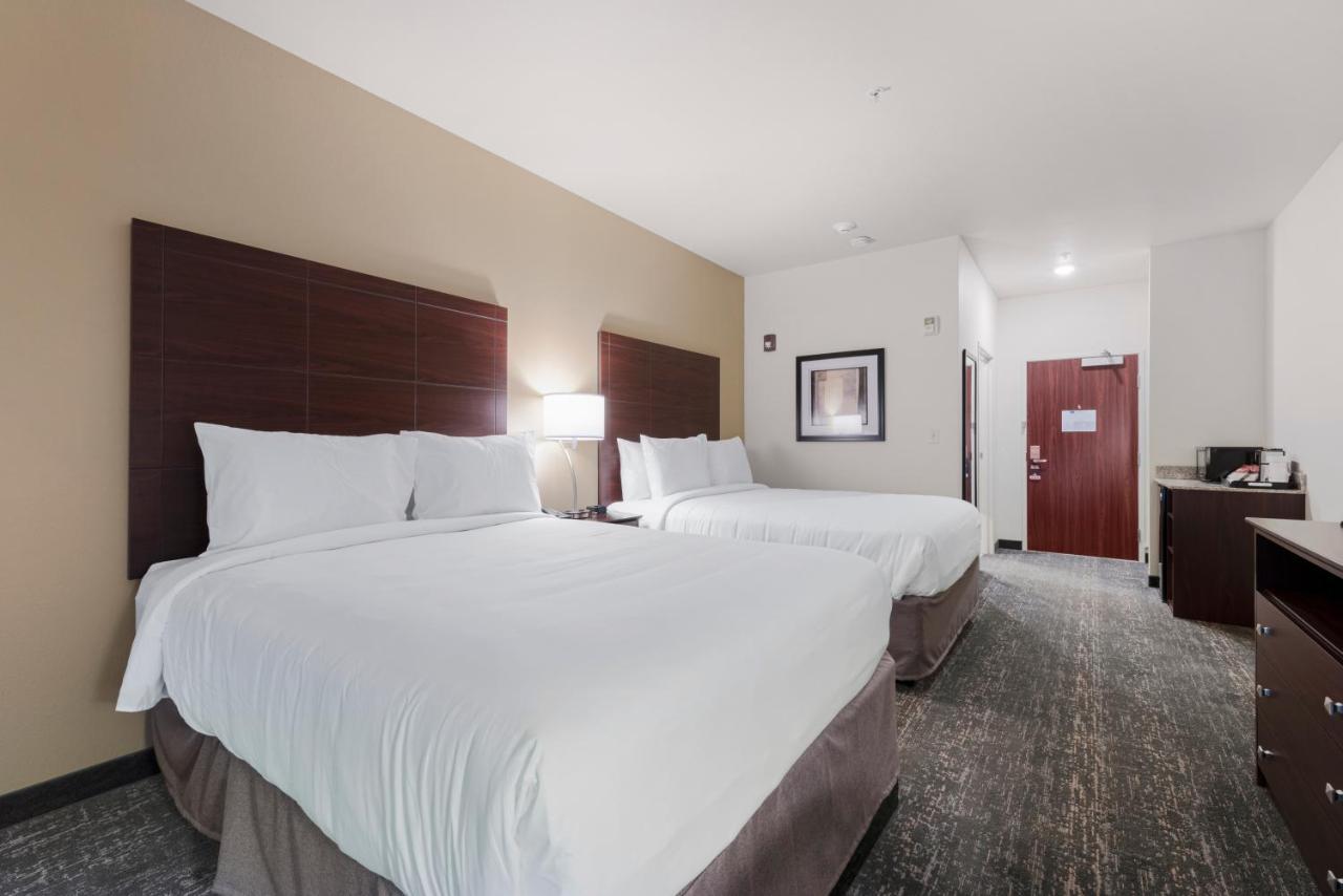 Cobblestone Hotel & Suites - Urbana Bagian luar foto