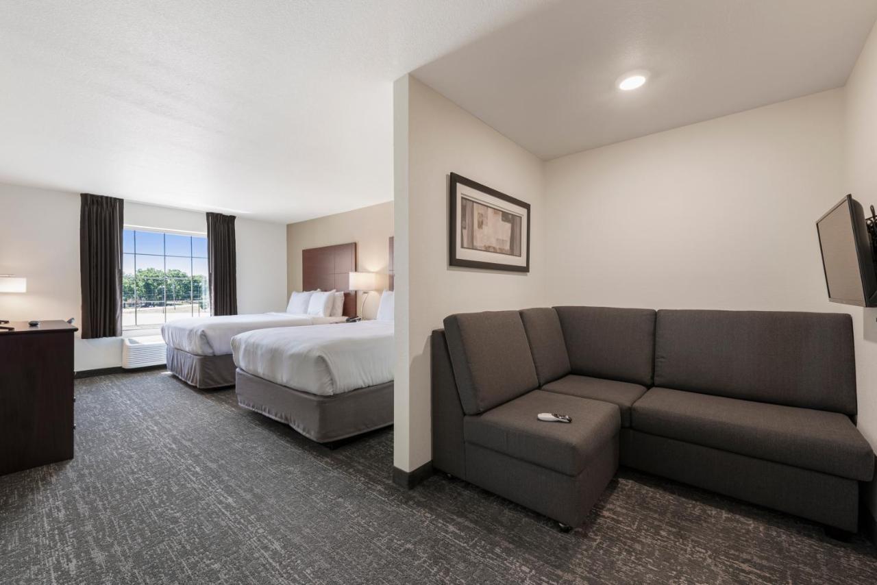 Cobblestone Hotel & Suites - Urbana Bagian luar foto