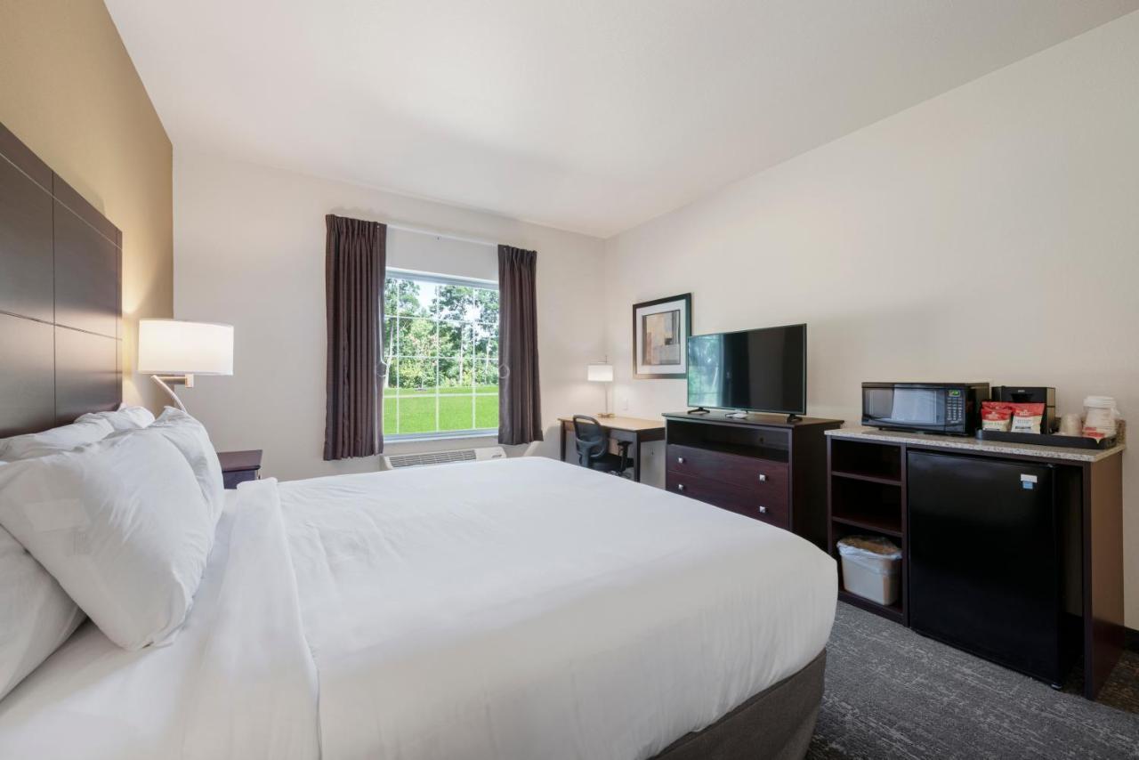 Cobblestone Hotel & Suites - Urbana Bagian luar foto