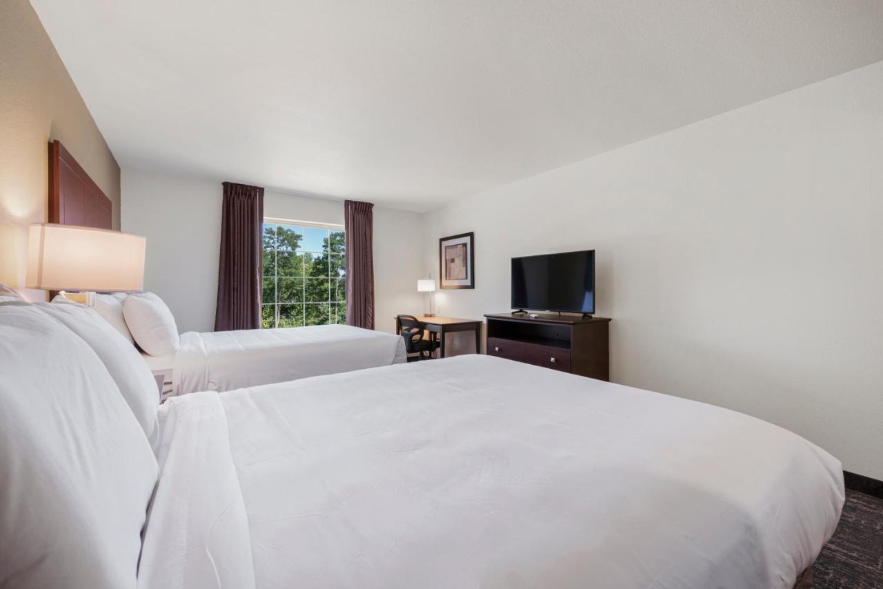 Cobblestone Hotel & Suites - Urbana Bagian luar foto